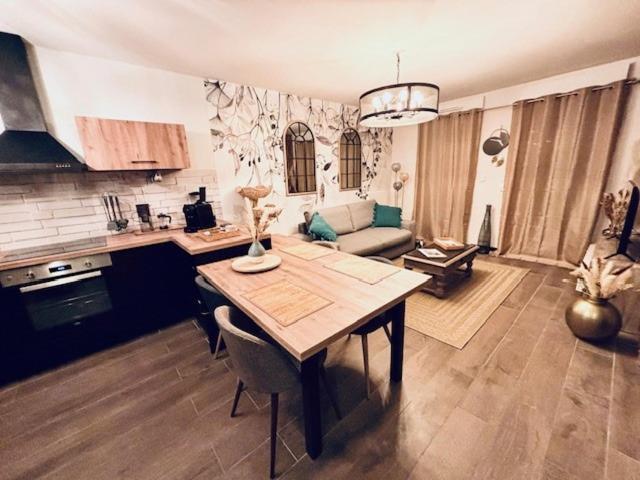 Le Plessis Capitale - Appartement entier avec jardin - Housity