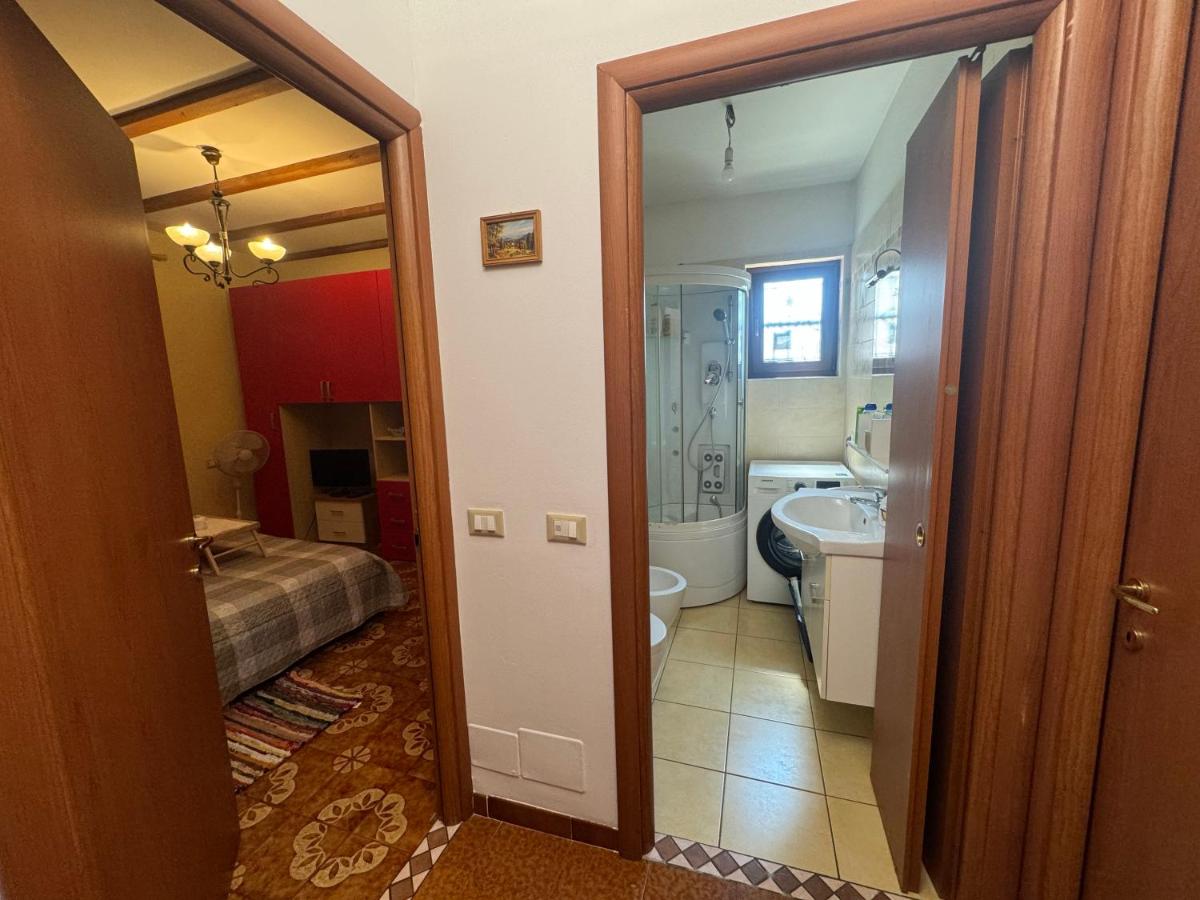 B&B DA Tony a 15 minuti da Malpensa - Housity