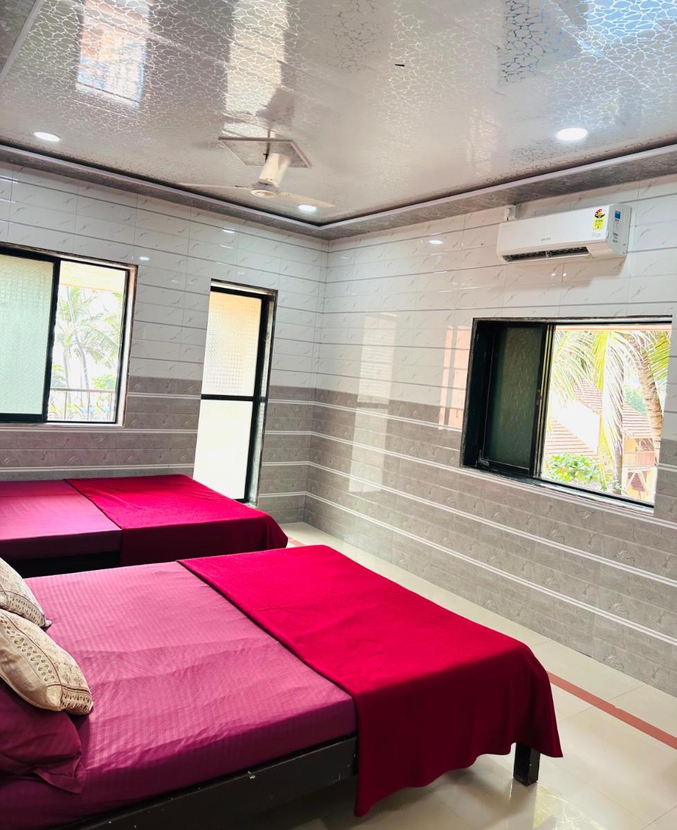 Hotel Sea Face - Housity