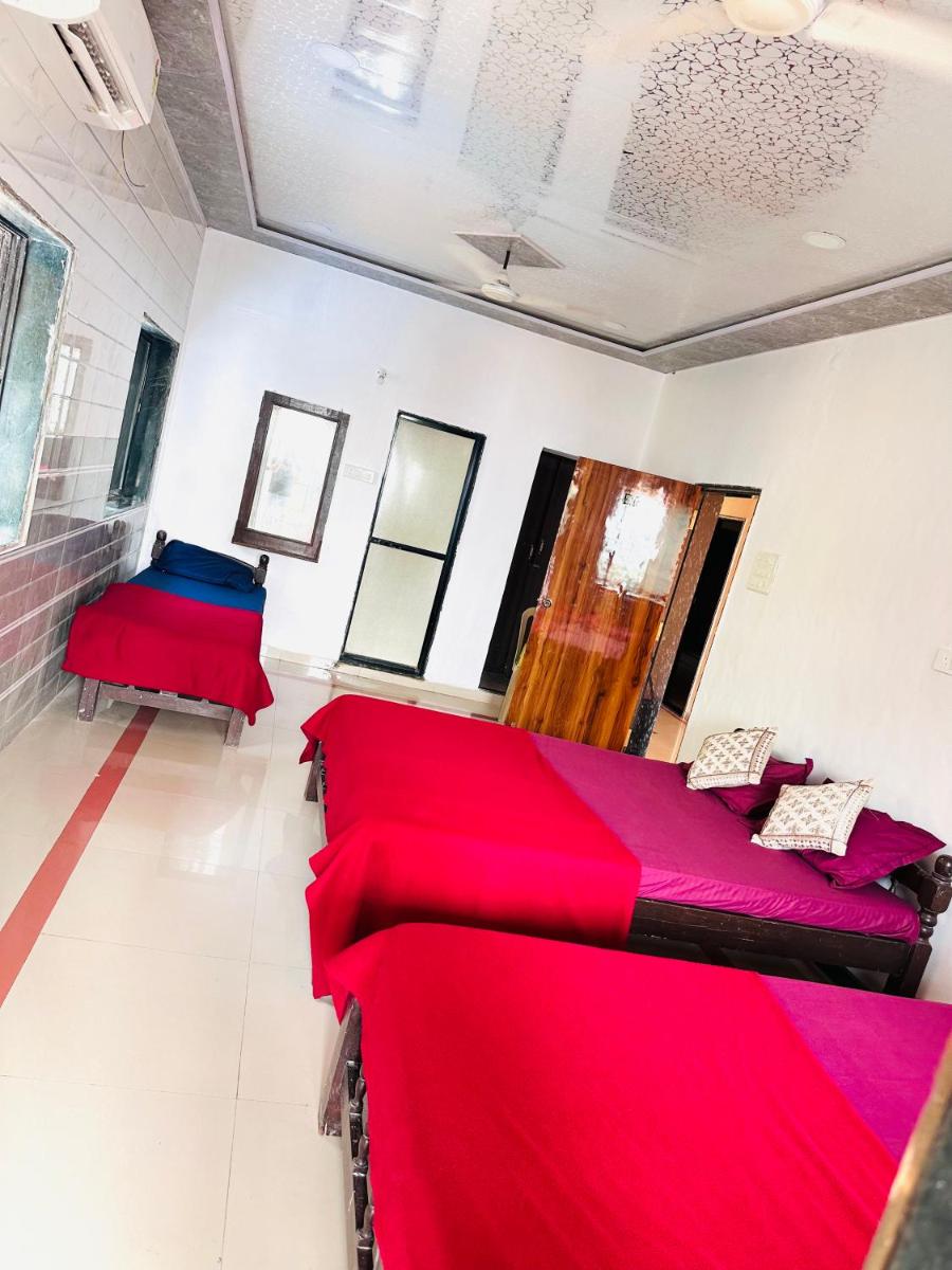 Hotel Sea Face - Housity
