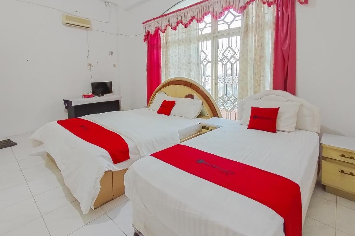 RedDoorz near Gapura Kota Banjarmasin - Housity