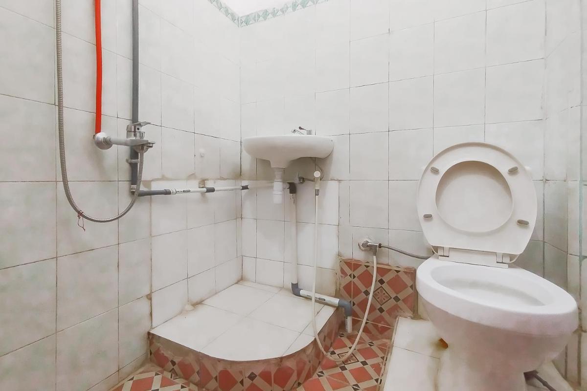 RedDoorz near Gapura Kota Banjarmasin - Housity