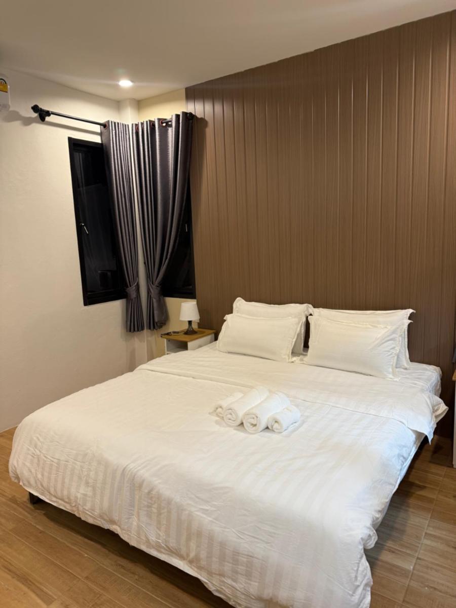 โรงแรมช้างใหญ่ใจดี - Housity