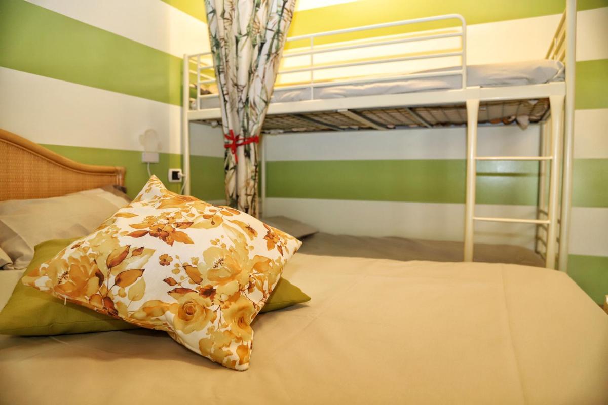 In the countryside just 15 min from the airport and 5 min from train station - Housity