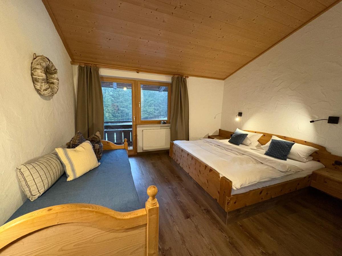 Dreimäderlhaus am Berg - Housity