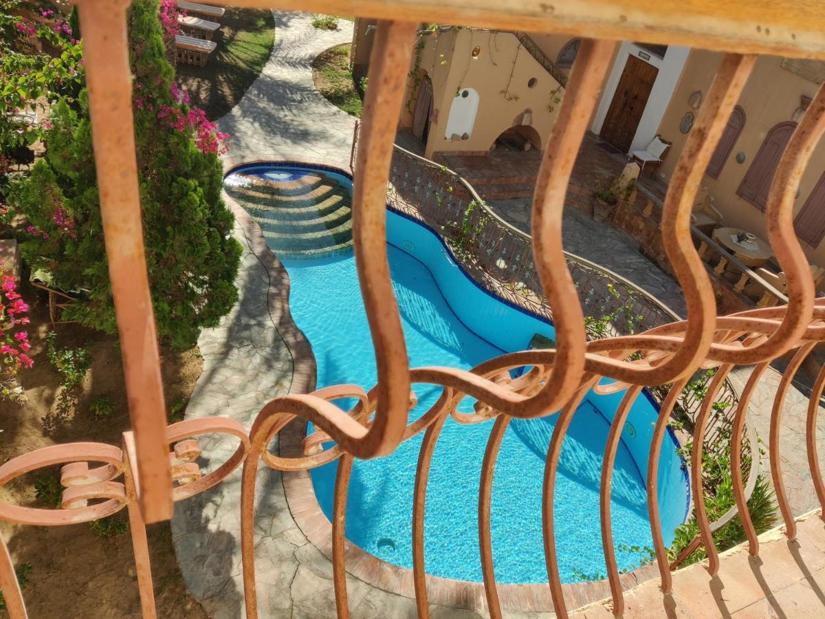 Alexander Lodge - Housity