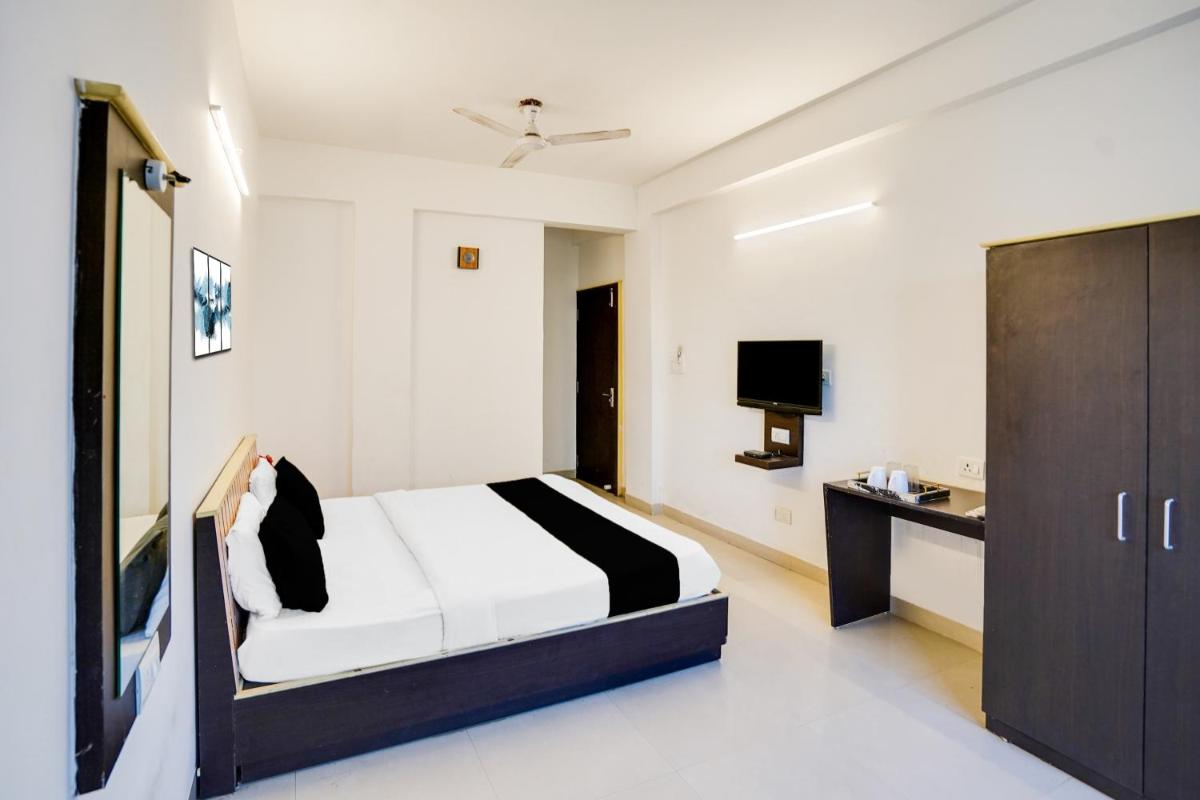 Super Hotel O Danish Nagar Hosangabad Rd - Housity
