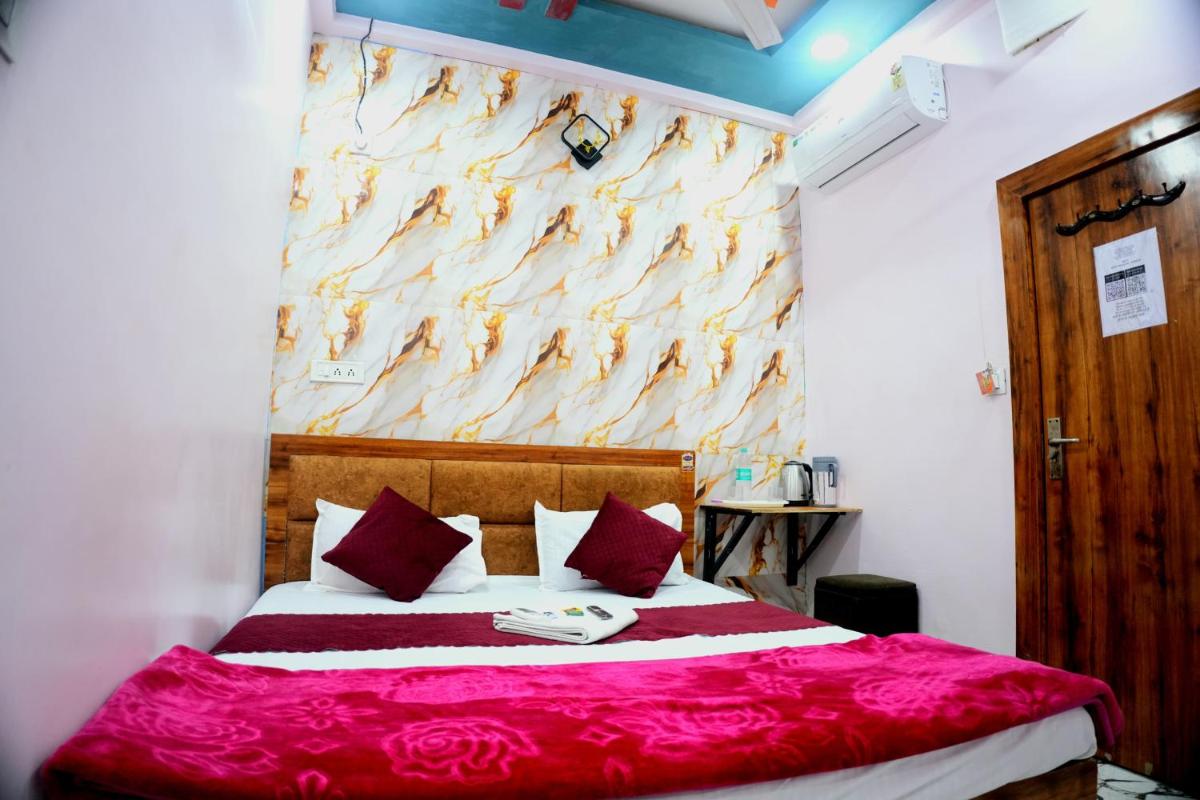 Hotel Ganraj Shranam - Housity