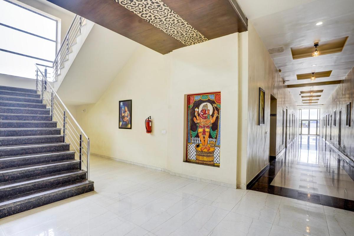 Hotel Amrit Manthan - Housity