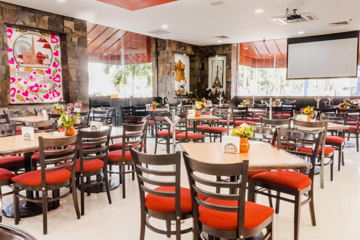 Paris FC Hotel - Housity