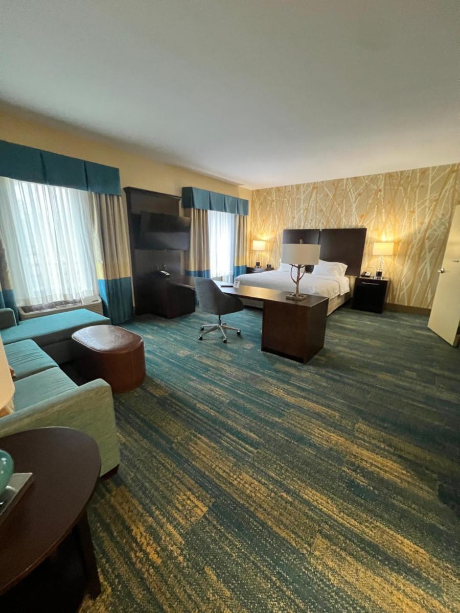Hampton Inn & Suites Stroudsburg Bartonsville Poconos - Housity