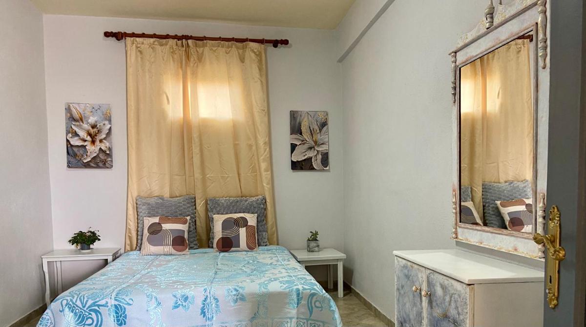Farm Villa - Housity