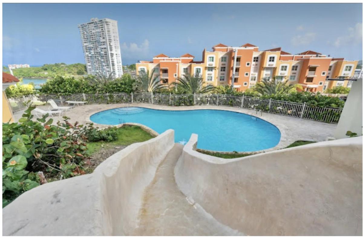 Luxury Apartment with Ocean Views - Hizvo