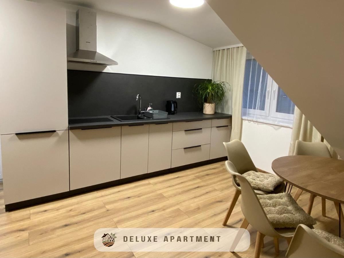 Apartmánový dom Višňové - Housity