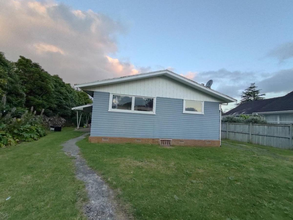 3 Bedroom House A, 30 Laurel St, Mt Albert, Auckland - Housity