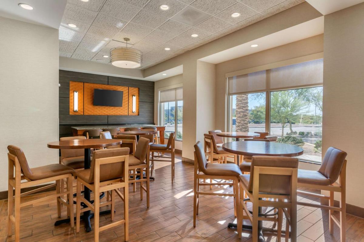 Drury Plaza Hotel Phoenix Tempe - Housity