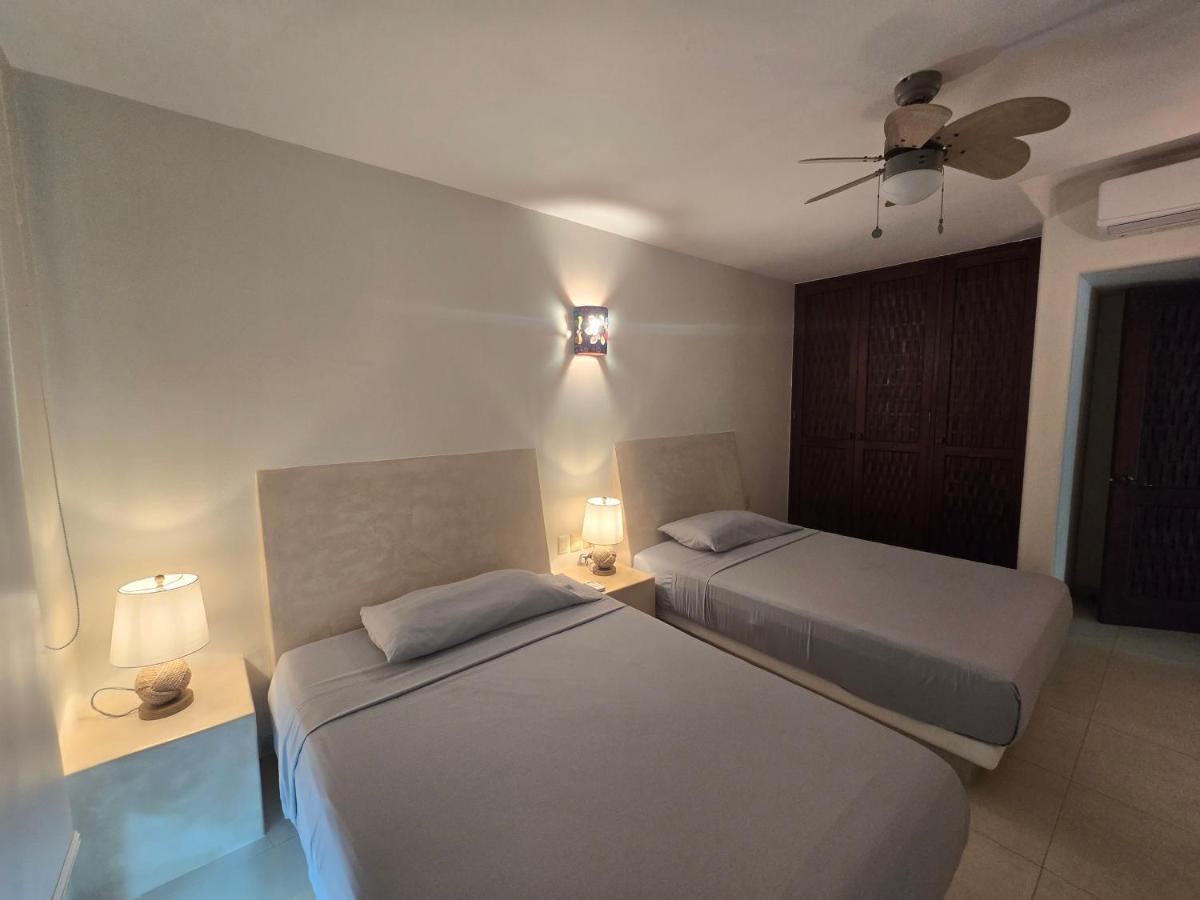 Relaxing ground floor 2 bed 2 bath appartment with pool walking distance from beach - Housity