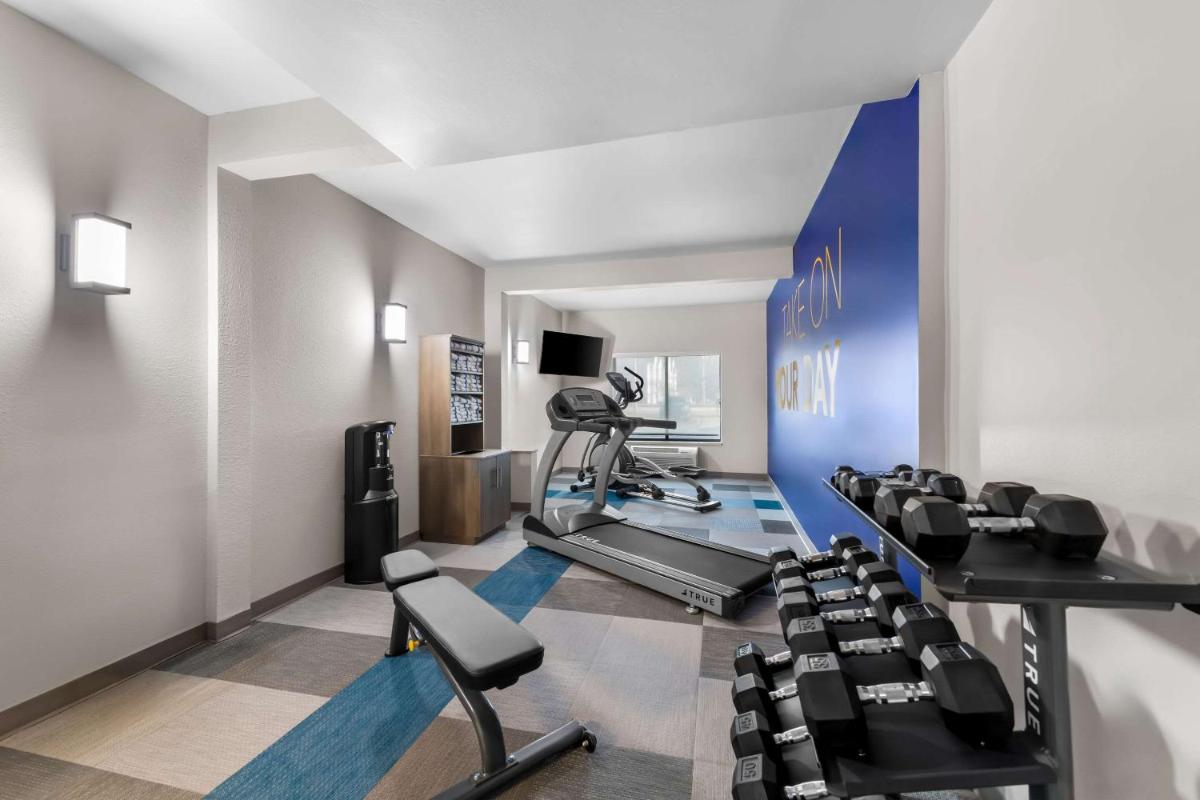 Comfort Suites Stevens Point - Housity