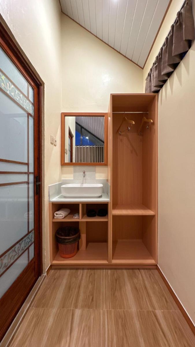 Rautani Sembalun - Housity