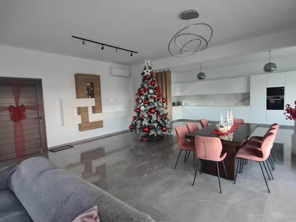 Eva Luxury Villa - Housity