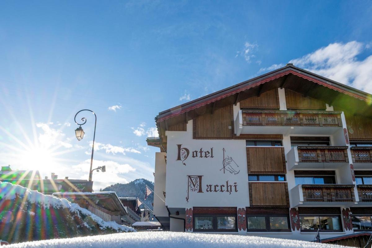 Vue générale sur la montagne ou vue sur la montagne depuis l'hôtel