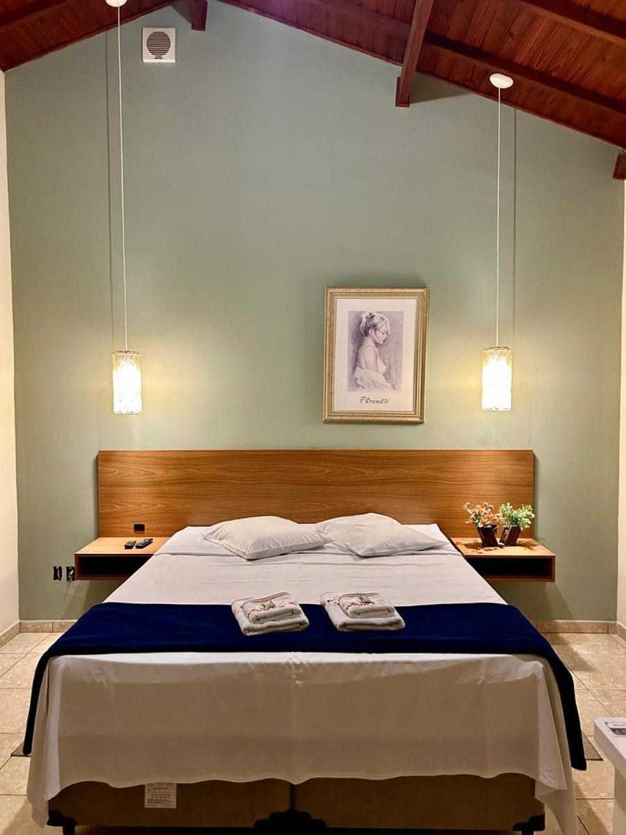 Hotel Chalés Gramado - Housity