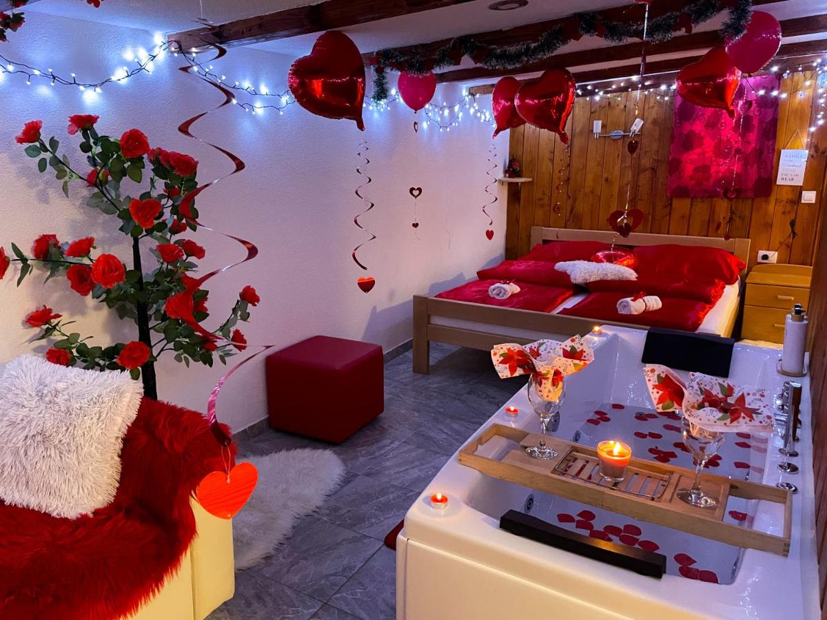 Holiday Home La Sierra - Housity