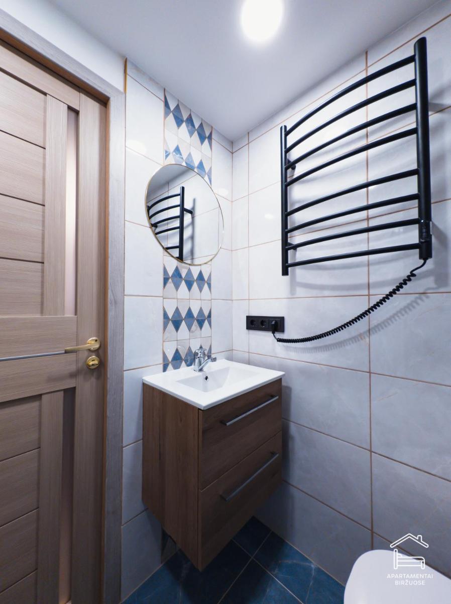 Apartamentai Biržuose, cozy garage - Housity
