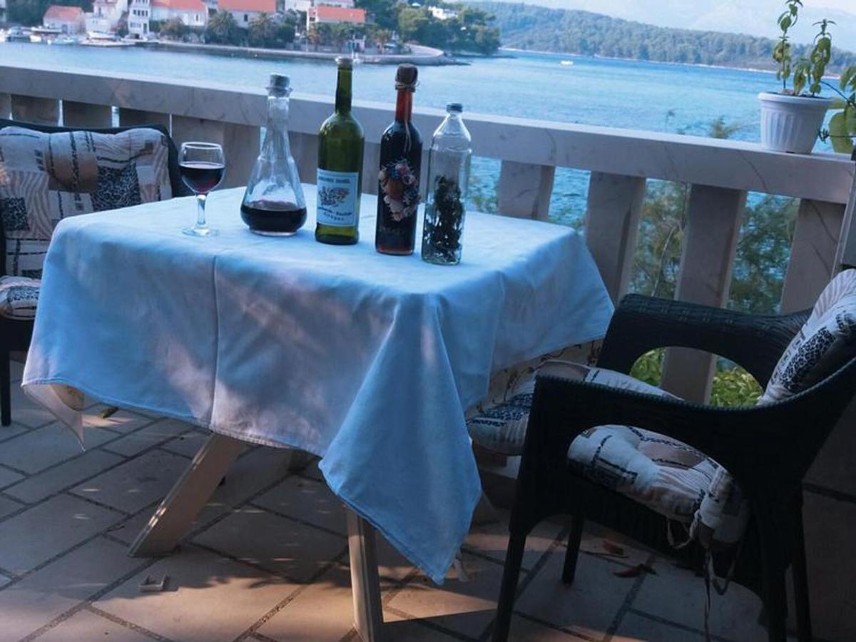 Stone House Gregov - Double Bedroom 3 - Housity