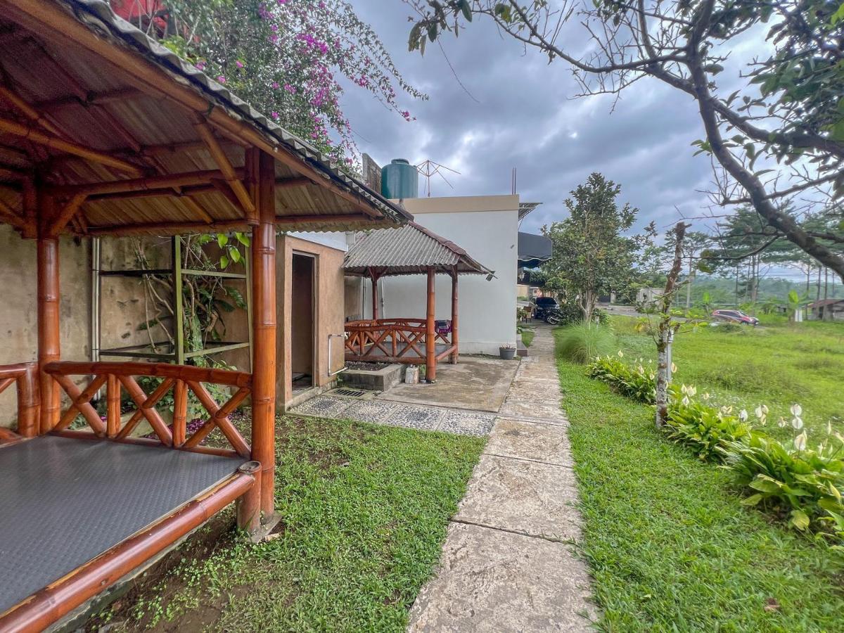 OWK Homestay Mitra RedDoorz Wonosobo - Housity