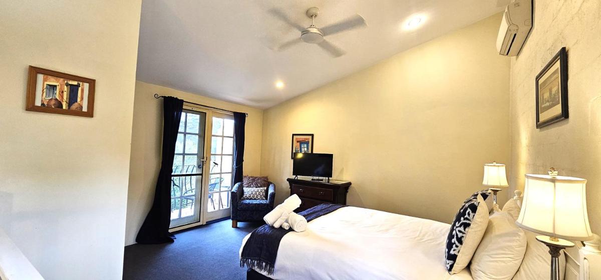 Chez Vous French Spa Villa 2 - Housity