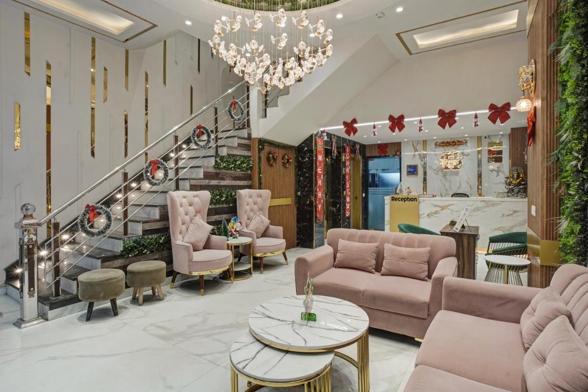 The Saina International - New Delhi, Paharganj - Hizvo