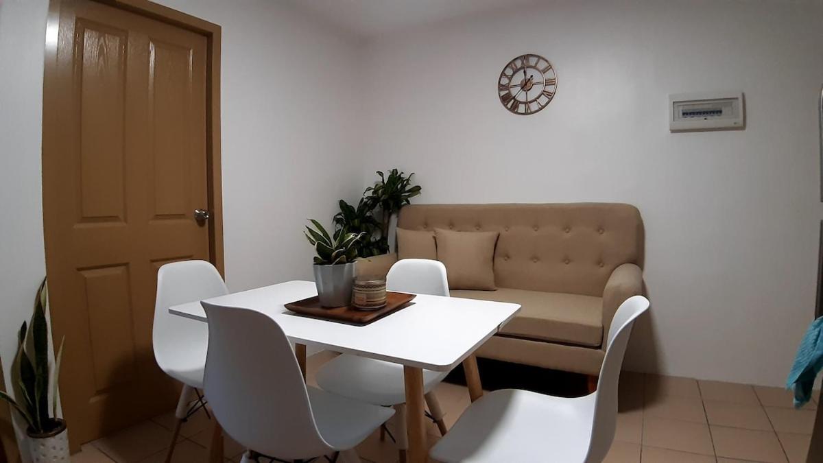 JDSD Properties One Spatial Condominium unli WIFI - Housity