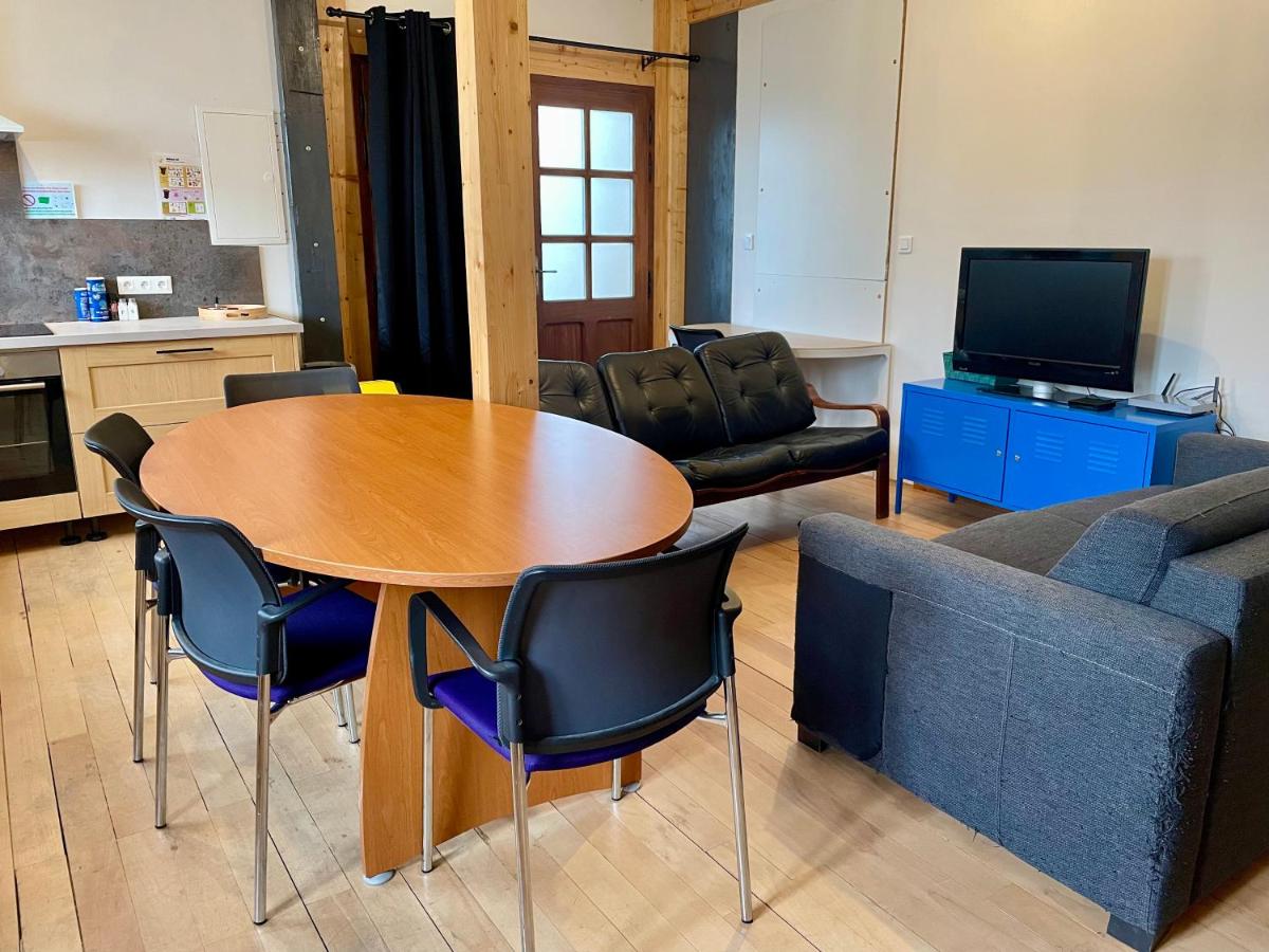 A6 Familiale avec Parking 1 Grd Chambre 3 lits 1 canap 2 à 6 personnes Wifi AMELIE - Housity