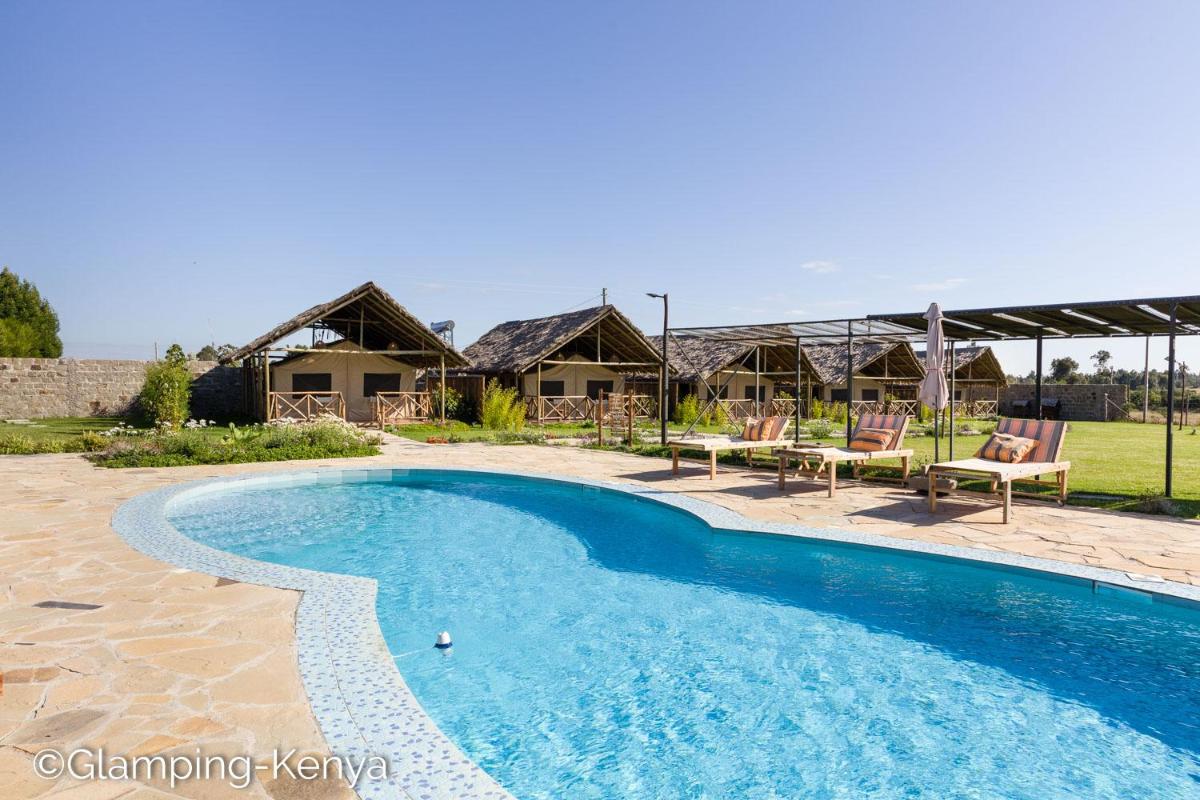 Glamping Kenya Mt. Kenya Lodge - Housity