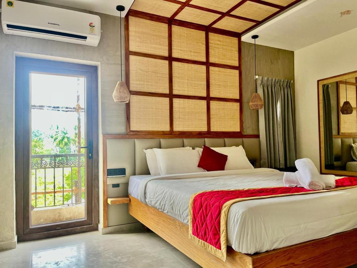 Hotel Castle Manor - Auroville Beach - Housity