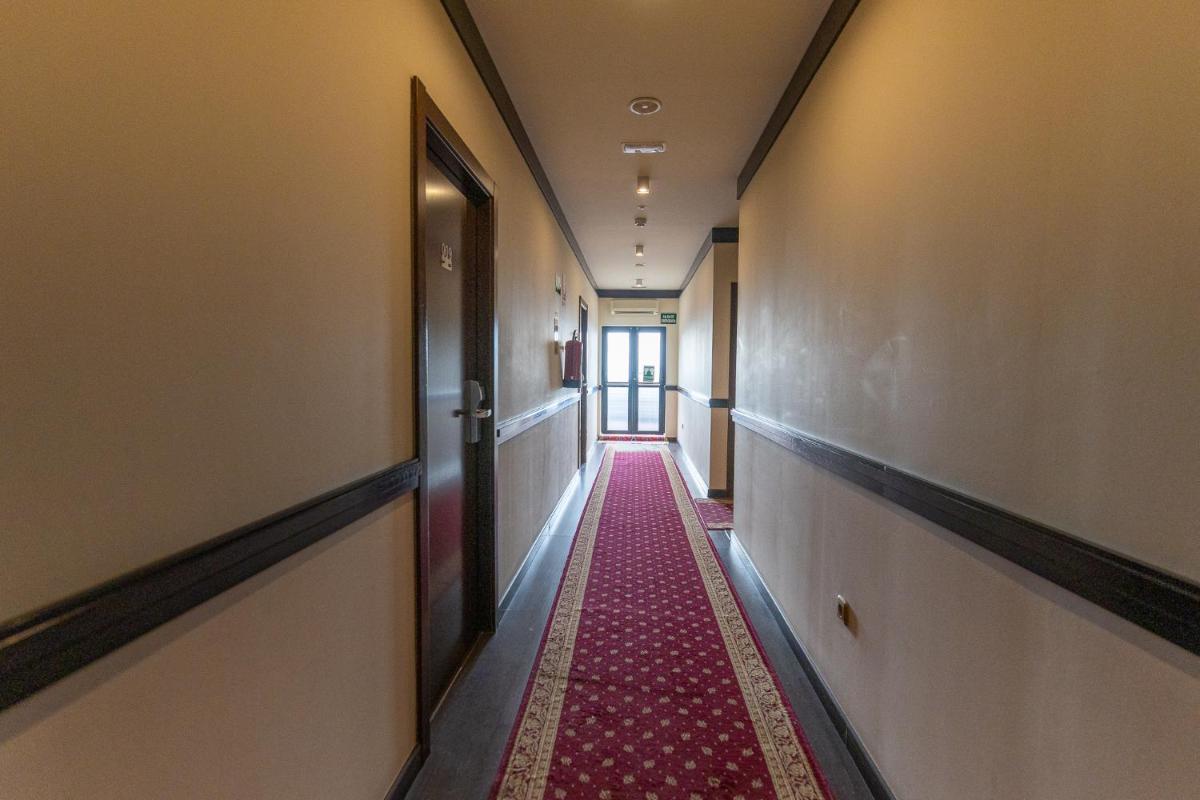Hotel Machaco - Housity