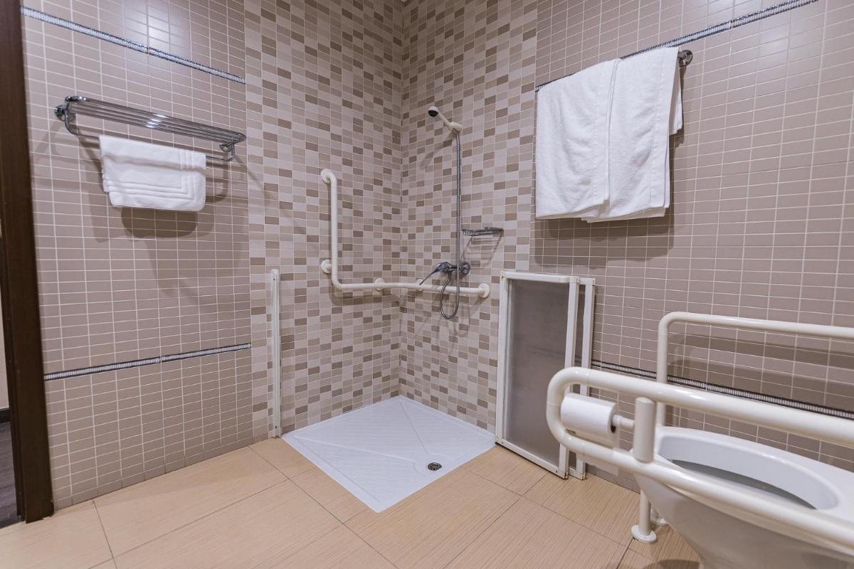 Hotel Machaco - Housity