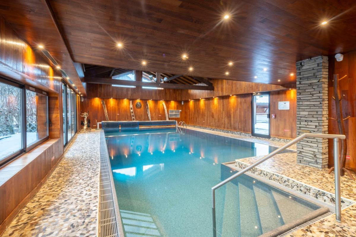 Piscine de l'établissement Hôtel Macchi Restaurant & Spa ou située à proximité