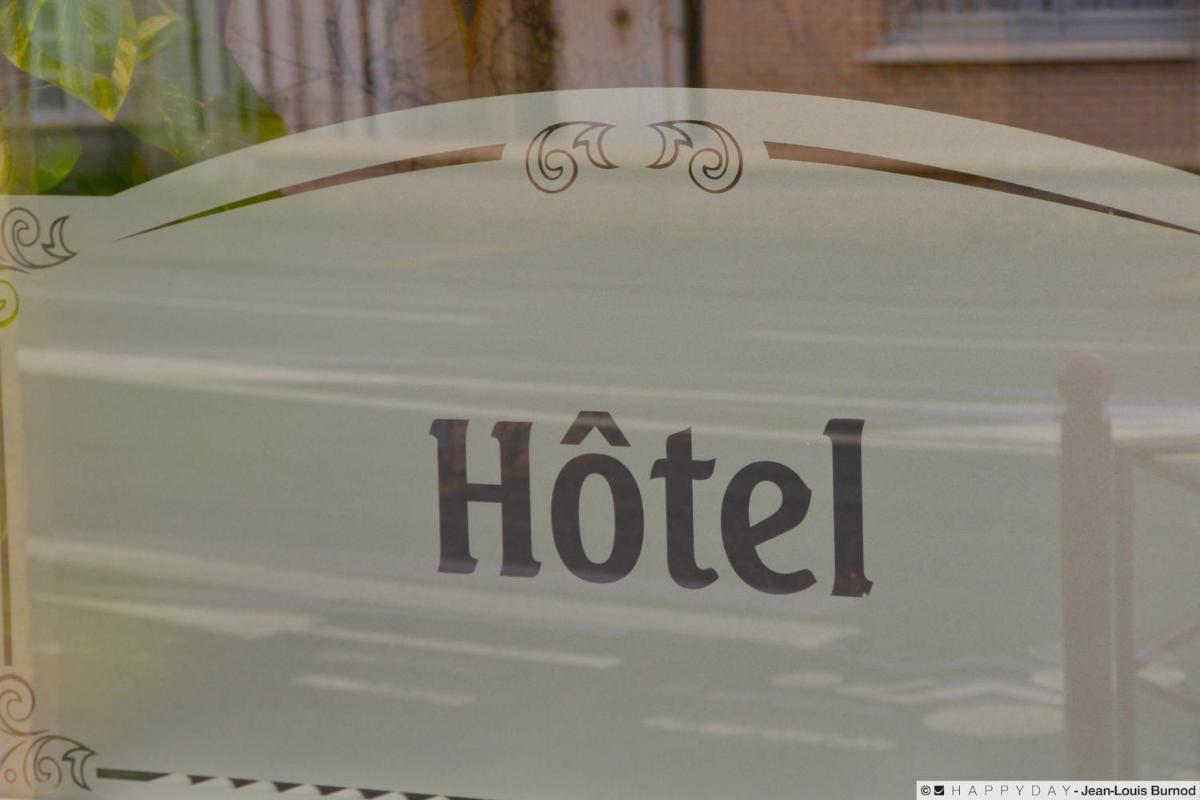 Certificat, récompense, panneau ou autre document affiché dans l'établissement Hôtel La Tente Verte