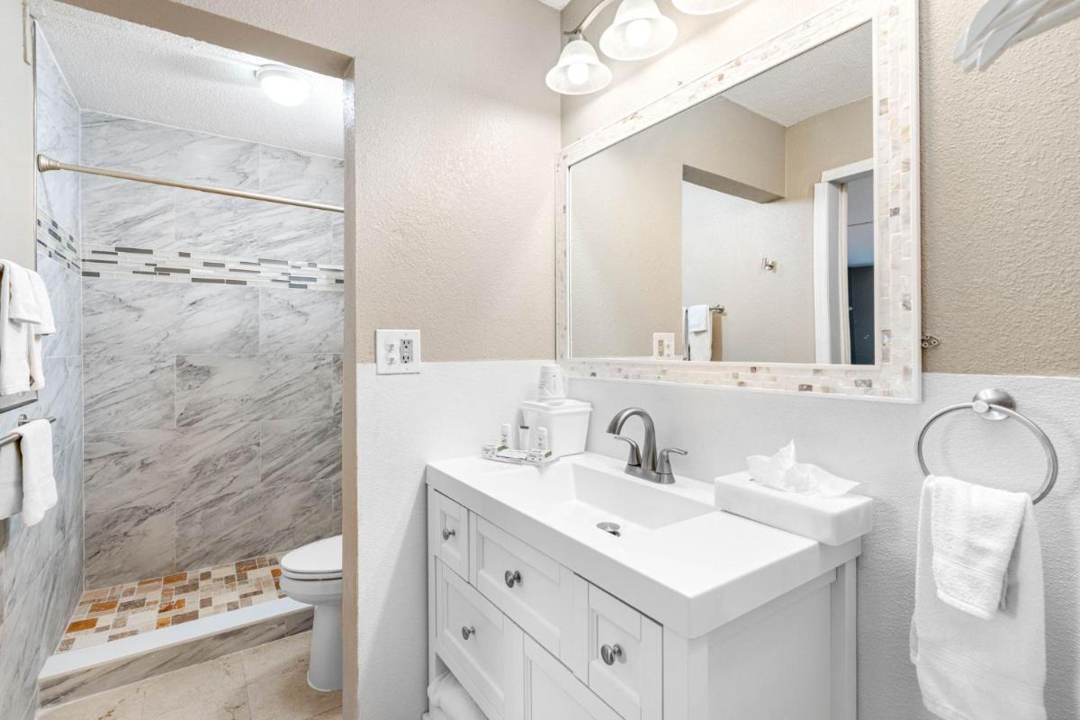 Bay Breeze - Housity