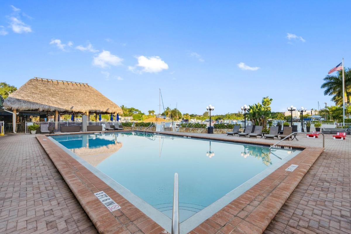 Bay Breeze - Housity