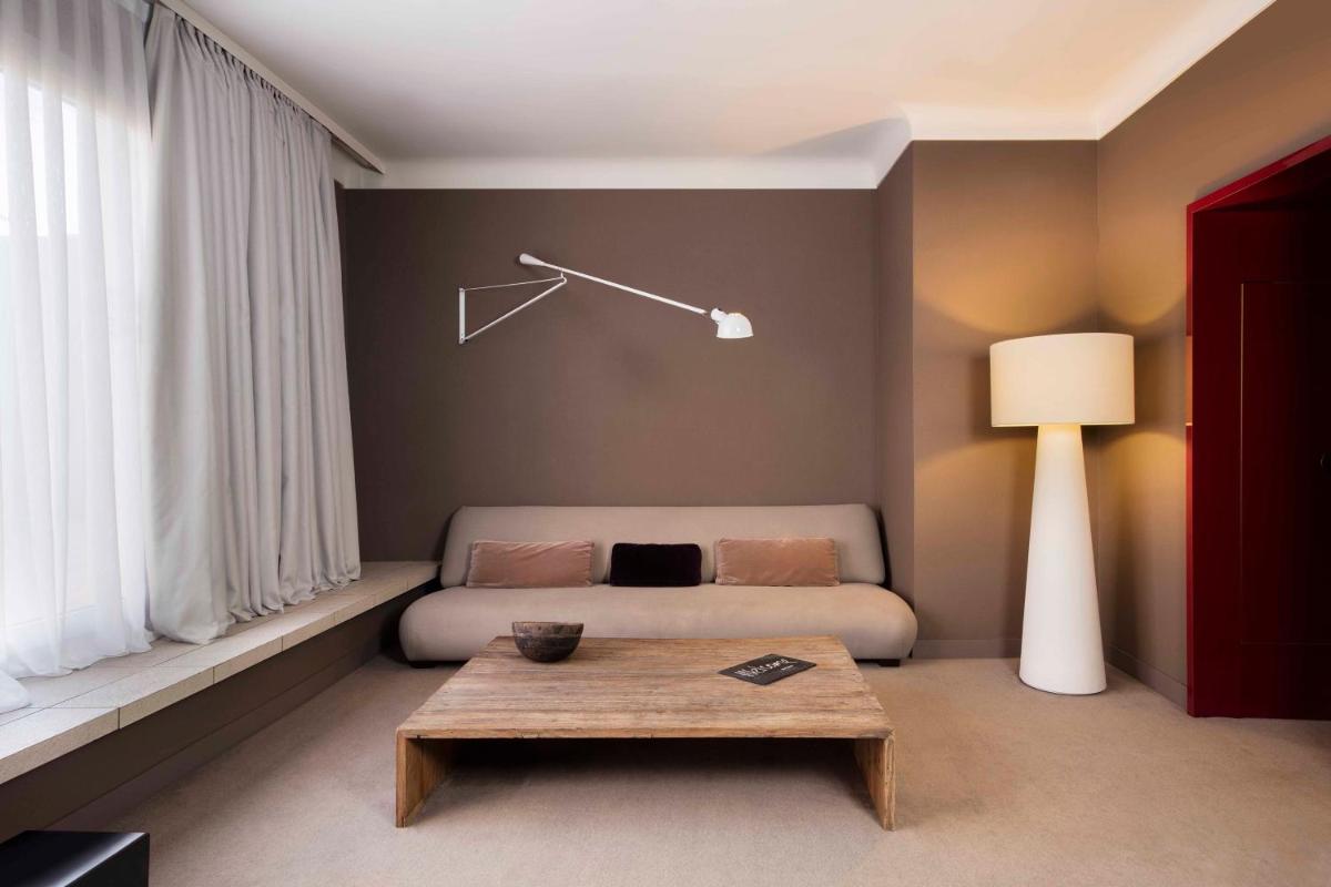 Cama o camas de una habitación en Le Meridien Barcelona