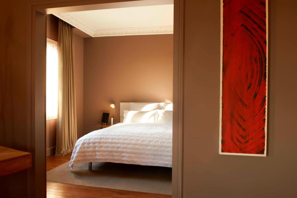 Cama o camas de una habitación en Le Meridien Barcelona
