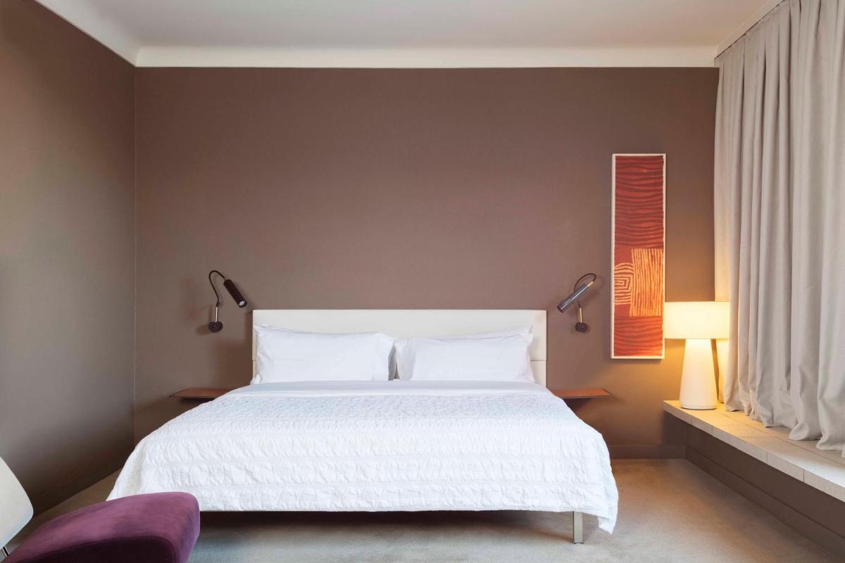 Cama o camas de una habitación en Le Meridien Barcelona