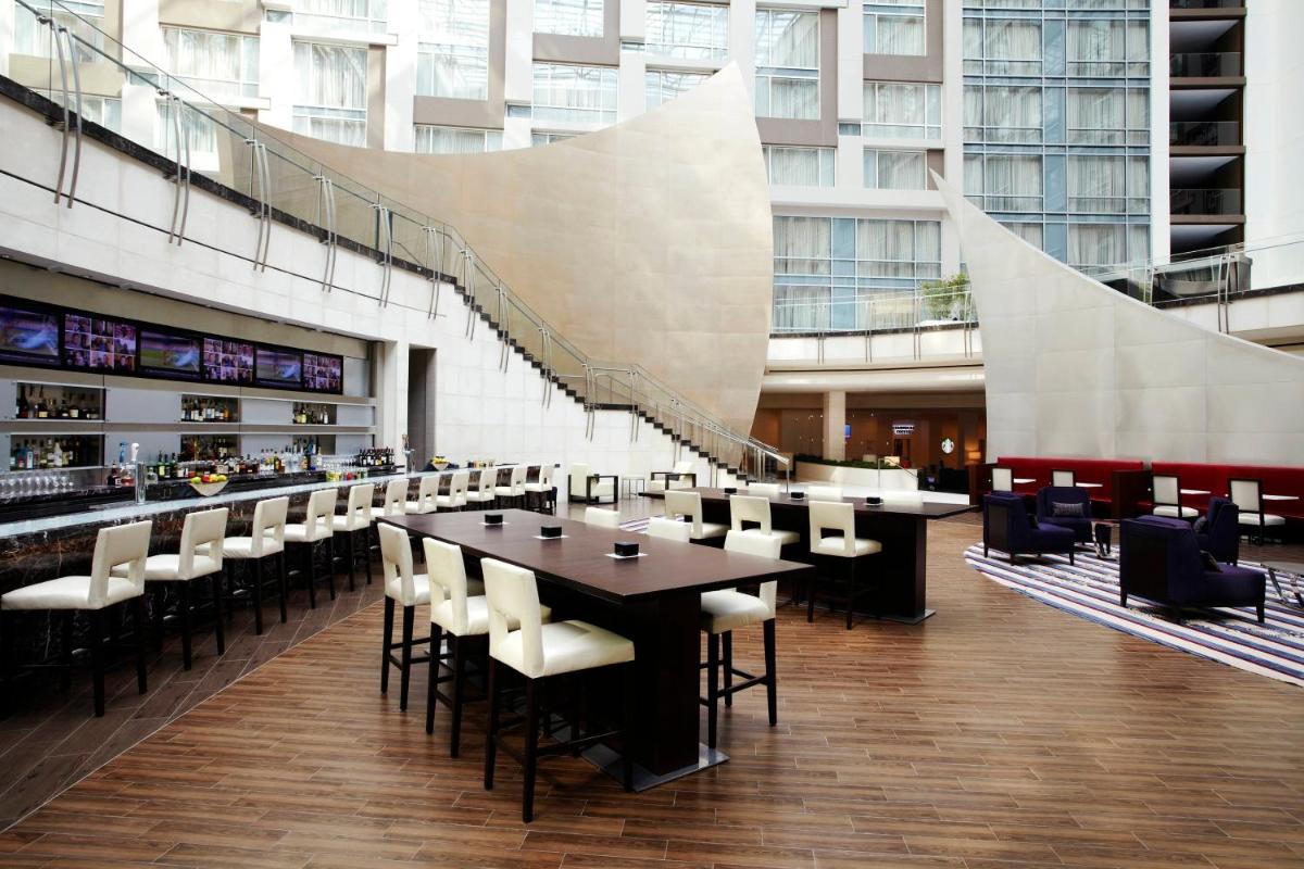 Marriott Marquis Washington, DC - Housity