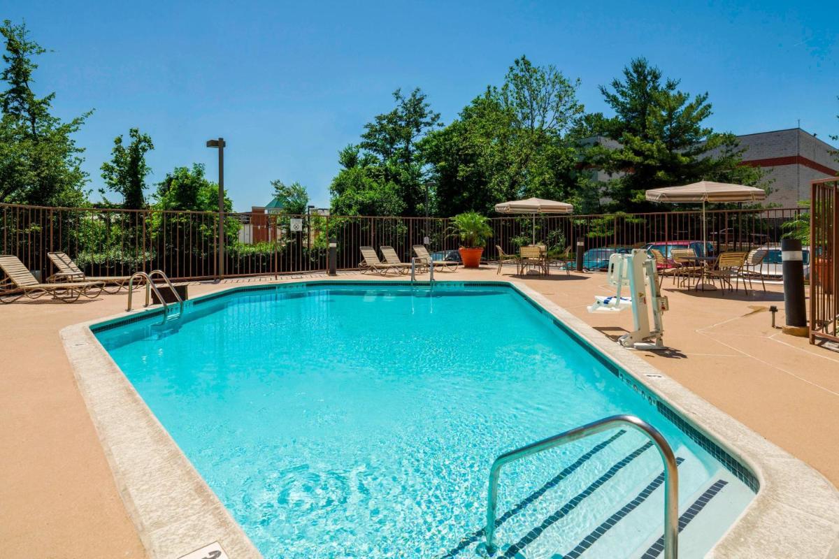Fairfield Inn by Marriott Laurel - Housity