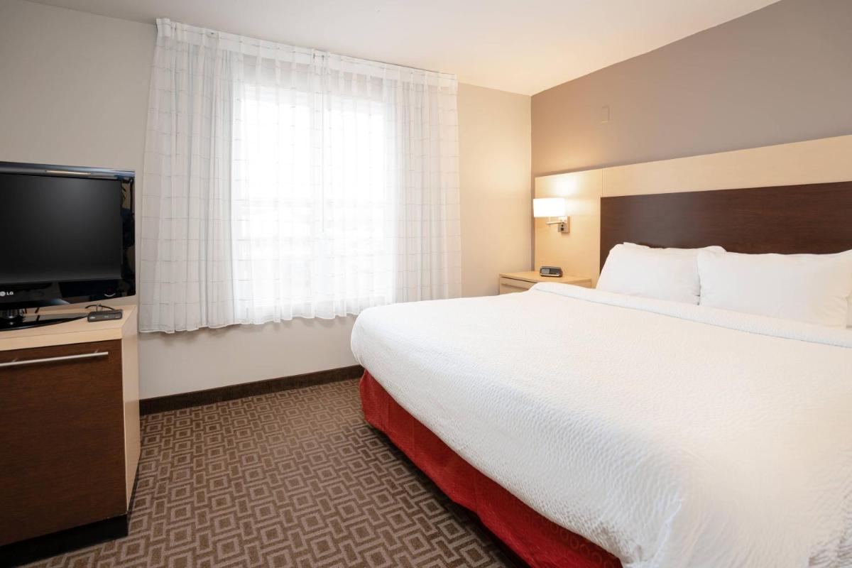 TownePlace Suites Rochester - Housity