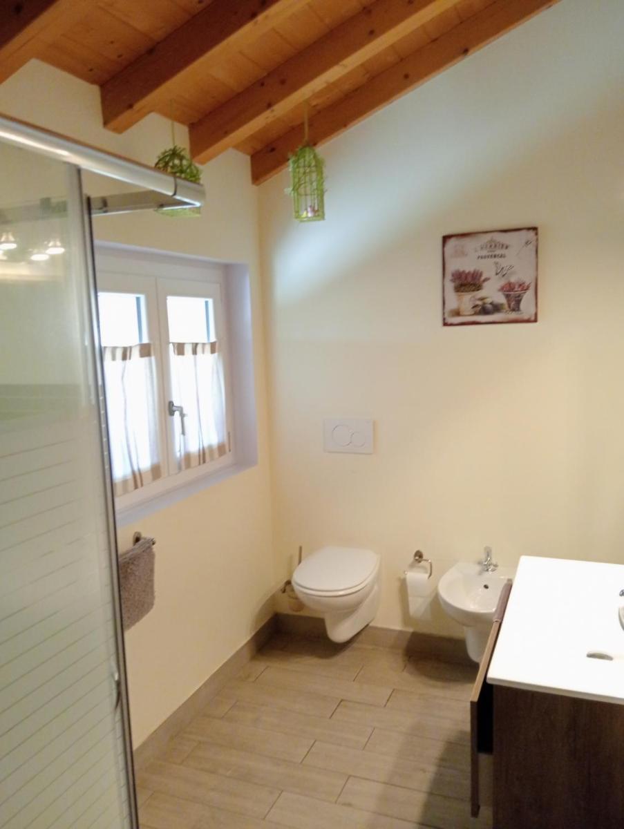 In the countryside just 15 min from the airport and 5 min from train station - Housity