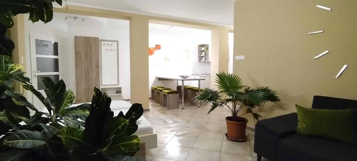 RP FitLife Stúdió és Vendégház - Housity